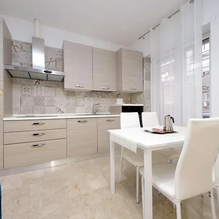 Lovely With Terrace Near The Vatican Daire